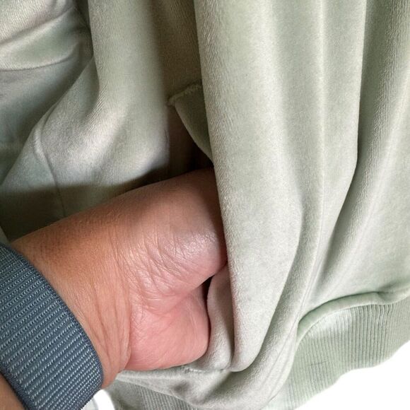 Melody Ehsani Women's Quarter Zip Long Sleeves Sweater Sz Medium Light Green - Picture 3 of 11